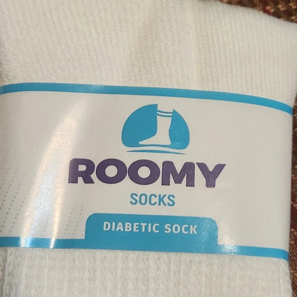 Diabetic Socks EXTRA Roomy Size 13-16 NWT J800XL White Crew, 3 Pair USA/MADE NWT